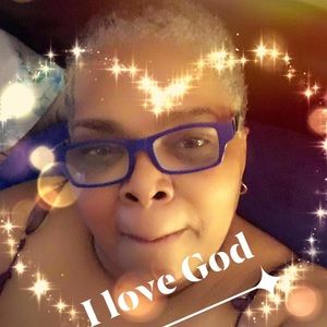 Meet your Posher, Tabitha